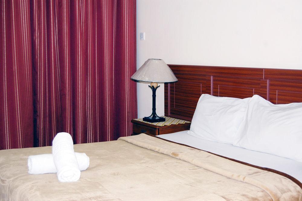 Al Ferdous Hotel Apartment Шарджа Экстерьер фото