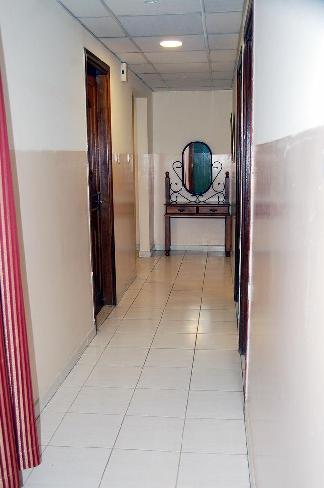 Al Ferdous Hotel Apartment Шарджа Экстерьер фото