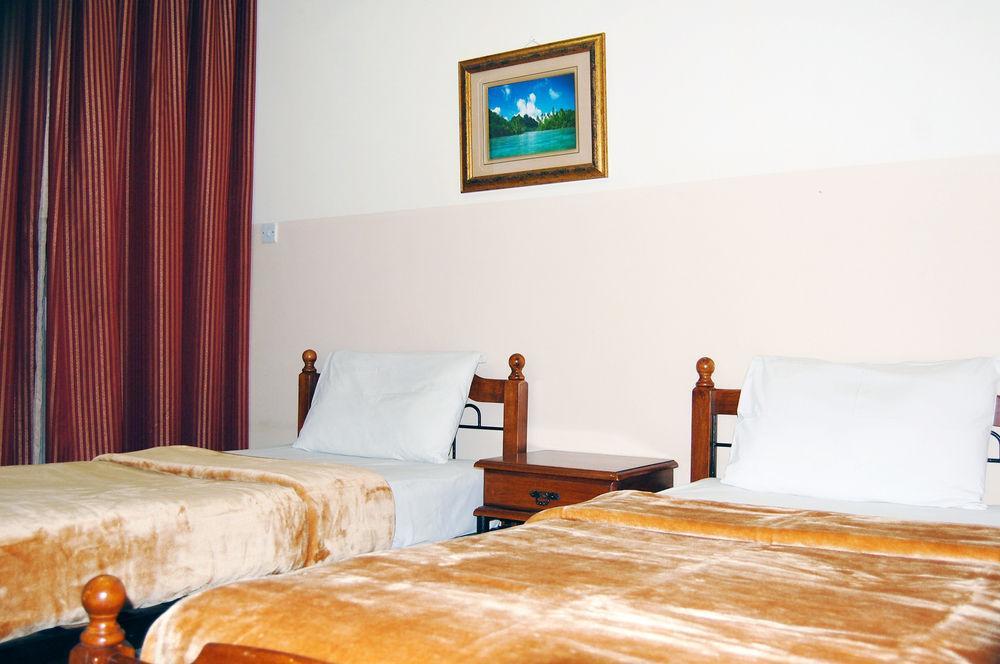 Al Ferdous Hotel Apartment Шарджа Экстерьер фото