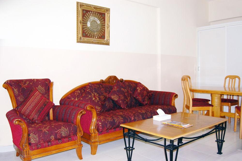 Al Ferdous Hotel Apartment Шарджа Экстерьер фото