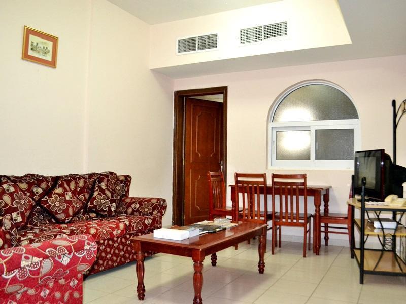 Al Ferdous Hotel Apartment Шарджа Экстерьер фото