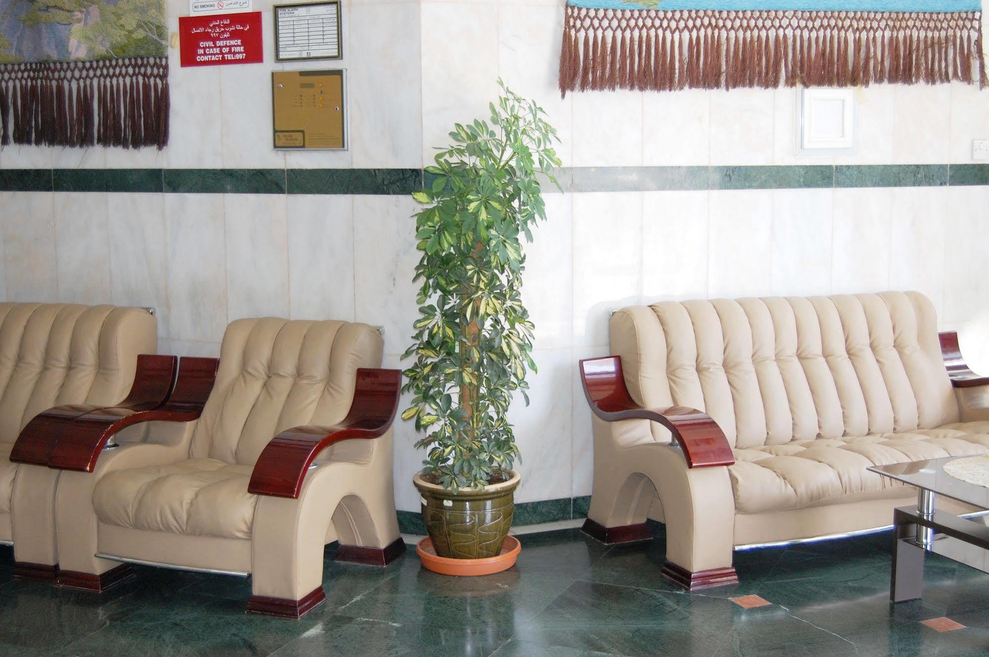 Al Ferdous Hotel Apartment Шарджа Экстерьер фото