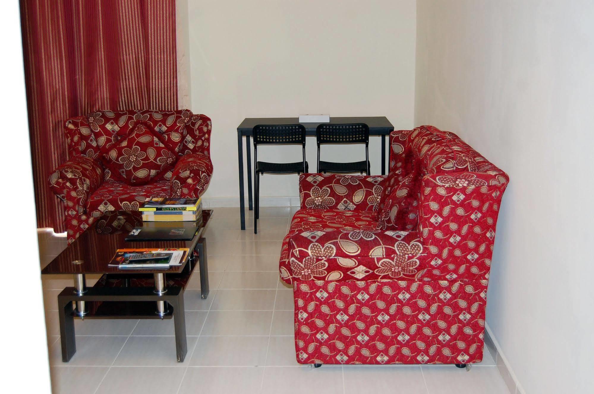 Al Ferdous Hotel Apartment Шарджа Экстерьер фото